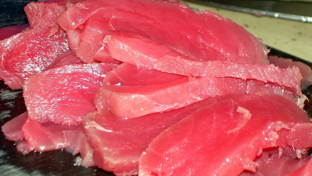 Tuńczyk w polskiej kuchni – przepisy i wartości odżywcze