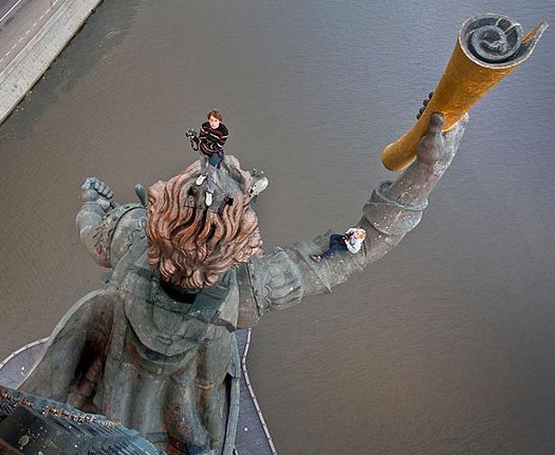 Skywalking – szaleni Rosjanie tworzą niebezpieczną fotograficzną modę 3