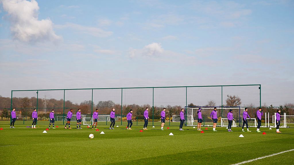 Zdjęcie okładkowe artykułu: Getty Images / Julian Finney / Piłkarze Tottenhamu podczas treningu