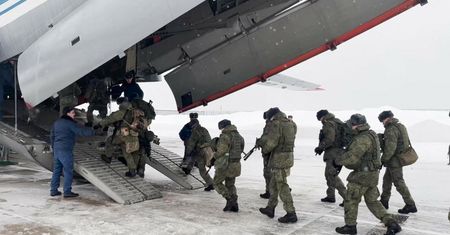 Rosja wysyła samoloty do Kazachstanu. Lecą nimi siły specjalne