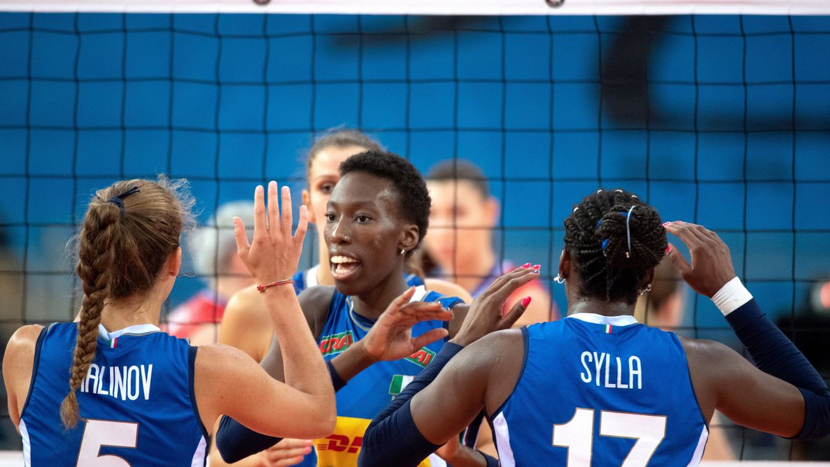 PAP / Grzegorz Michałowski / Na zdjęciu siatkarki reprezentacji Włoch 