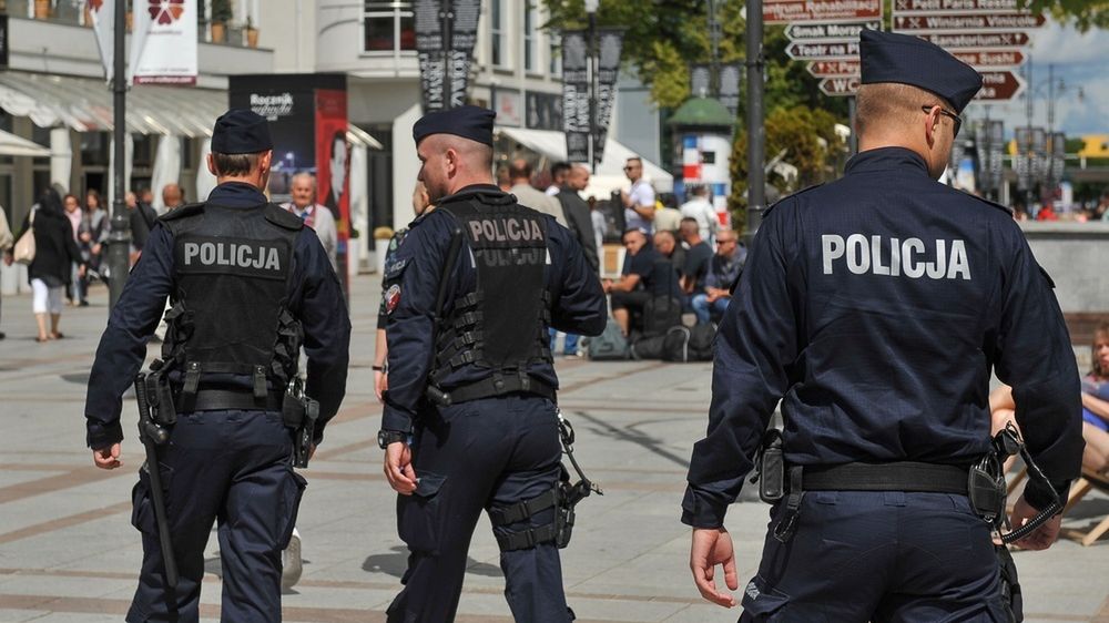 W całej Polsce brakuje policjantów. Według oficjalnych danych jest ponad pięć tysięcy wakatów.
