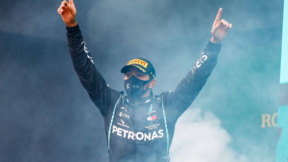 Zdjęcie okładkowe artykułu: Materiały prasowe / Pirelli Media / Na zdjęciu: Lewis Hamilton