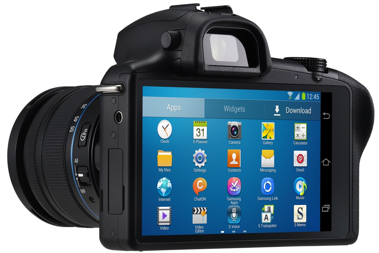 Galaxy NX — bezlusterkowiec z Androidem już w Polsce