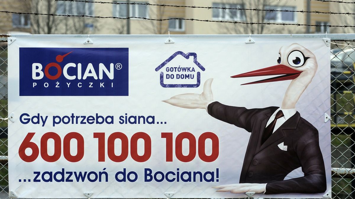 reporter8_baza23.11.2014 Gdansk Reklama Bocian Pozyczki Firma Everest Finanse Spolka z ograniczona odpowiedzialnoscia Spolka kapitalowa od 2000 roku zajmuje sie udzielaniem pozyczek pienieznych w domu klienta Nz Gdy potrzeba siana zadzwon do Bociana  Fot. Wojciech Strozyk/REPORTERWojciech Strozyk/REPORTER