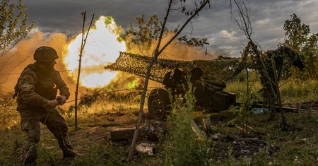 Pakiet USA dla Ukrainy wystarczy na kwartał. "Ukraina walczy o przetrwanie"