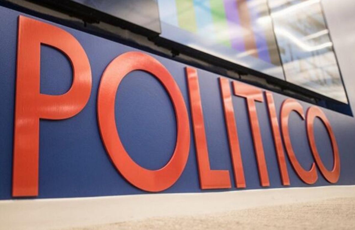 Podsłuchano rozmowę dziennikarza Politico. "Przerażający sygnał"