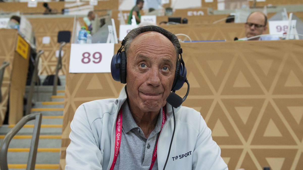 LUSAIL CITY, QATAR - DECEMBER 18: Polish Sports Commentator Dariusz Szpakowski preapres to commentate on his final match at the FIFA World Cup Qatar 2022 Final match between Argentina and France at Lusail Stadium on December 18, 2022 in Lusail City, Qatar. (Photo by Sebastian Frej/MB Media/Getty Images)
