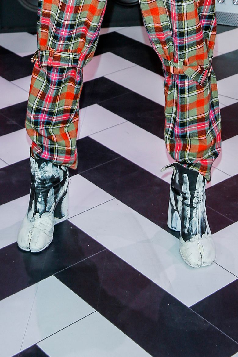 The Voice of Poland - Michał Szpak, buty