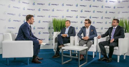 Fałszywa informacja może zniszczyć każdego. Tomasz Machała o fake news rozmawiał z przedstawicielami biznesu