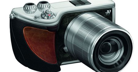 Strona Hasselblad Lunar wprowadza w błąd?