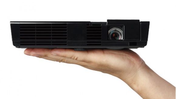 NEC L50W - 500 lumenów w skali mikro 1