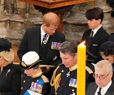 Słabo widoczna na mszy pogrzebowej Meghan Markle 
