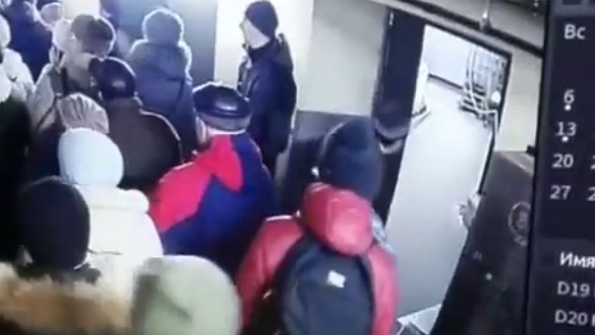 Pocisk trafił do sklepu w Charkowie 