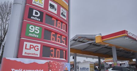 Circle K promocja na paliwo miles i miles Plus. Przez 3 godziny paliwo taniej o 1 zł za litr