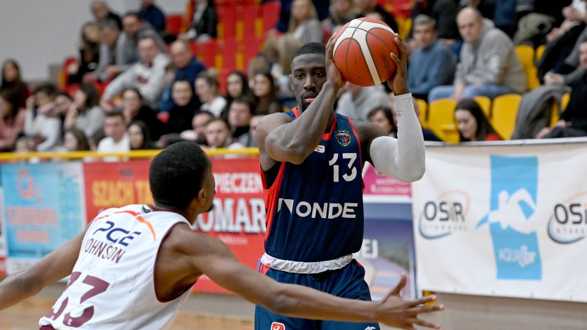 PAP / Marcin Bielecki / Na zdjęciu od lewej: Kerron Johnson i James Eads