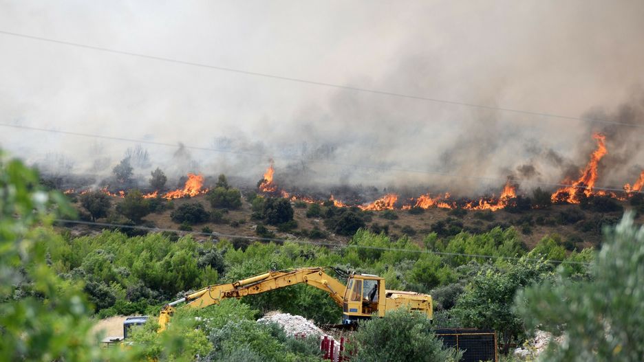 Po?ary w Chorwacji
A major fire broke out in Grebastica village in Sibenik, Croatia on July 13, 2023. 79 firefighters with 28 fire trucks, Sibenik Intervention Fire Brigade, three Canadair CL-415 firefighting aircraft, two Air Tractor firefighting aircraft are participating in the extinguishing. Photo: Hrvoje Jelavic/PIXSELL
Hrvoje Jelavic/PIXSELL