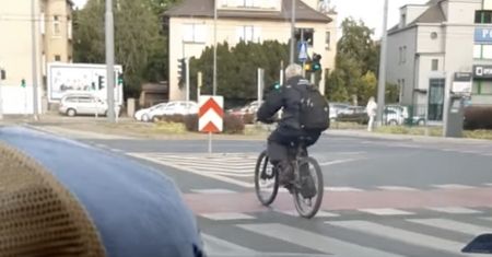 Niewiarygodne. Z taką prędkością pędził poznaniak na rowerze