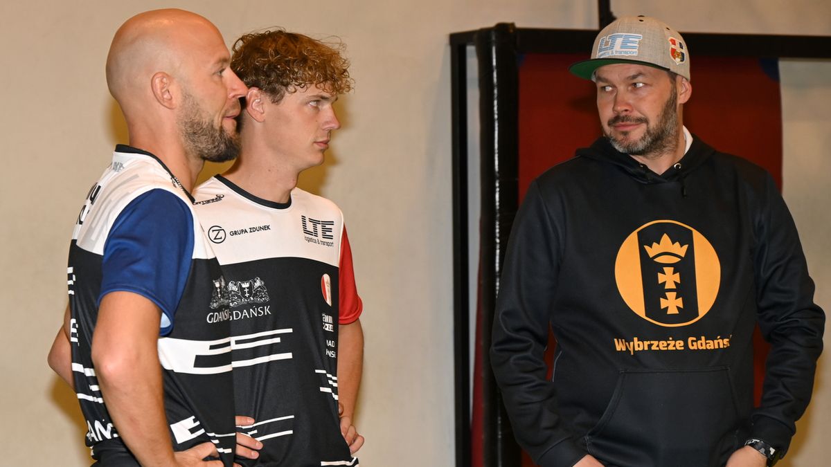 Zdjęcie okładkowe artykułu: WP SportoweFakty / Tomasz Rosochacki / Na zdjęciu: Eryk Jóźwiak (z prawej) w rozmowie z Nicolaiem Klindtem i Madsem Hansenem