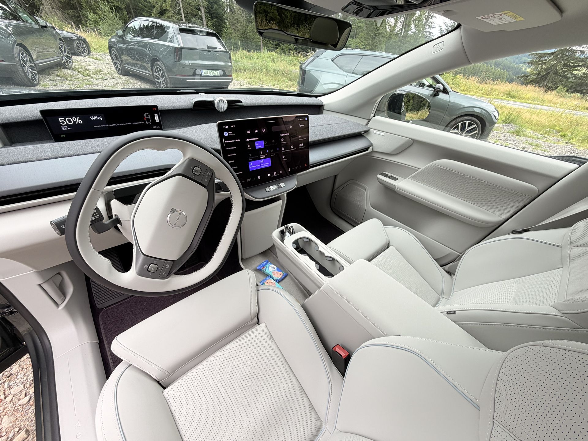 Volvo EX60