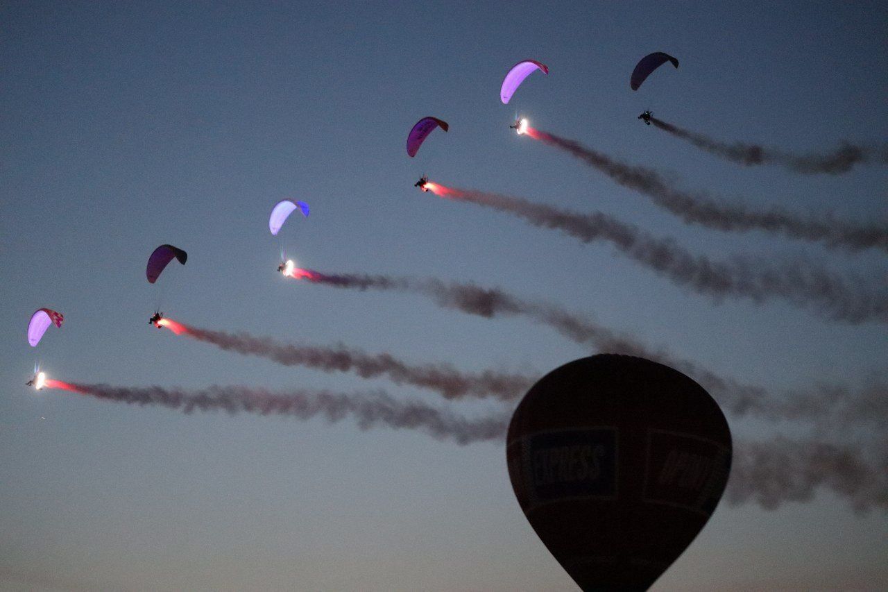 Wielki finał Antidotum Airshow Leszno 2025 zachwycił publiczność zgromadzoną na lotnisku