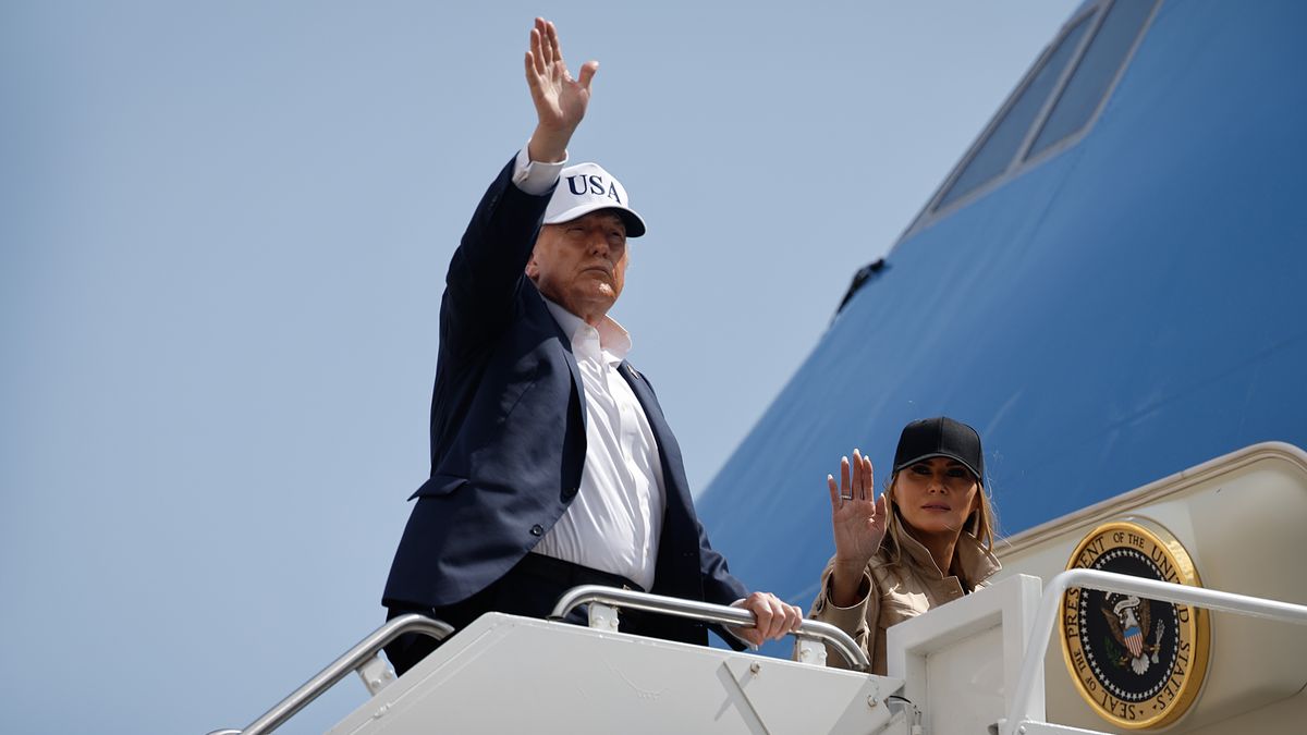 SAN ANTONIO, TEXAS - JULY 11: President Donald Trump and first lady Melania Trump depart Lackland Air Force Base after visiting Kerrville, Texas where they met with state and local leaders, first responders and victims of last week's flash flooding on July 11, 2025 in San Antonio, Texas. Trump traveled to Texas one week after flash flooding along the Guadalupe River swept through cities, mobile home parks and summer camps, killing 120 people. Ninety-six of those killed were in Kerr County, where the toll includes at least 36 children. (Photo by Chip Somodevilla/Getty Images)