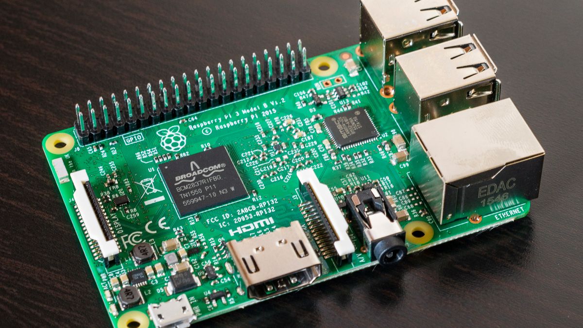 Raspberry Pi 3 Model B – test 64-bitowej Maliny z Wi-Fi 1