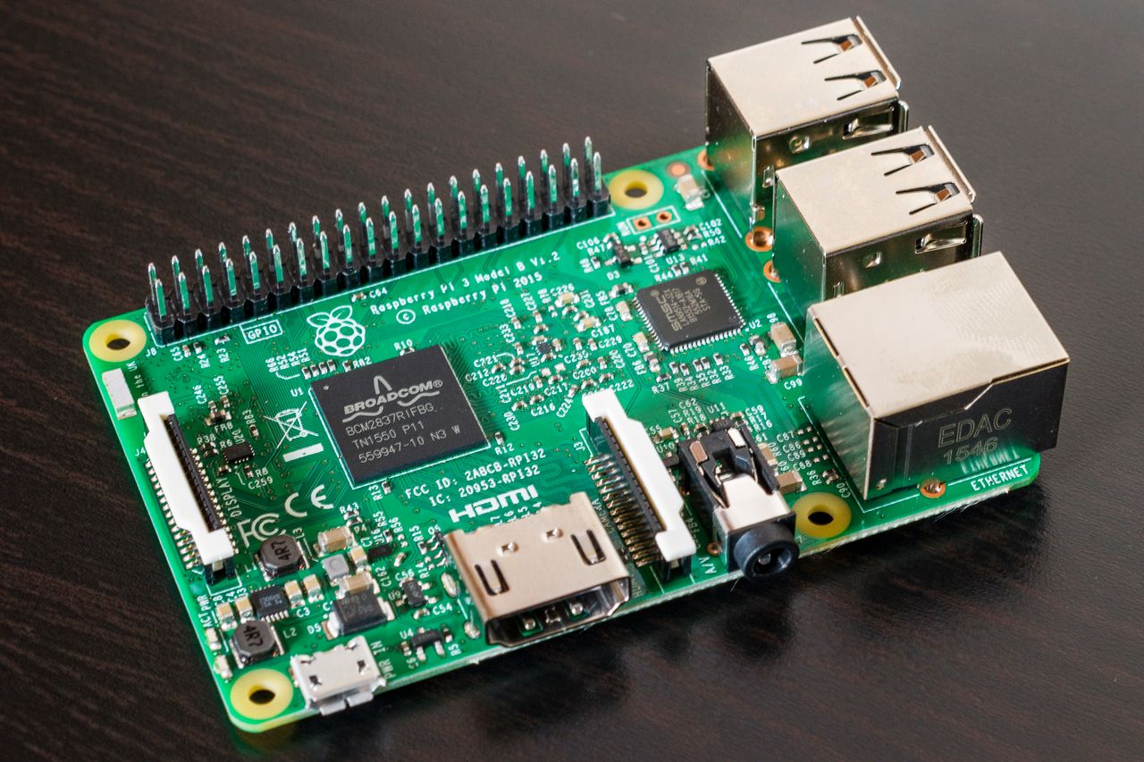 Raspberry Pi 3 Model B – test 64-bitowej Maliny z Wi-Fi