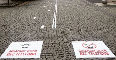 Dzień Bez Telefonu Komórkowego: we Wrocławiu akcja „Głowa do góry”