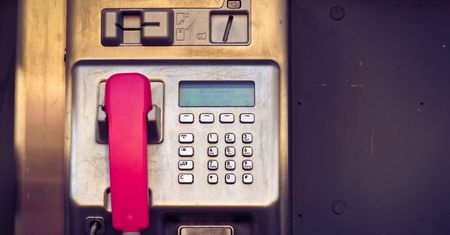 Nadchodzi Truecaller 8. Będzie filtrował SMS-y i Google Duo