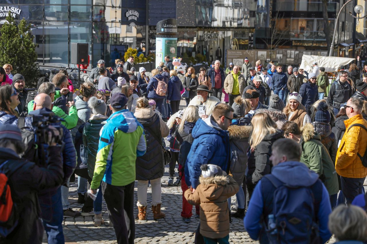 Ci turyści uratowali góralom ferie. "Zakopane pękało w szwach"