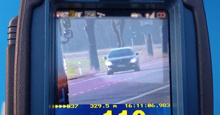Wysoki mandat i punkty karne za przekroczenie prędkości o 70 km/h na krajowej „dwójce”