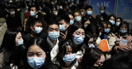 Zostały godziny. Świat patrzy na Wuhan