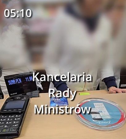 Kupił prezerwatywy i poprosił o fakturę