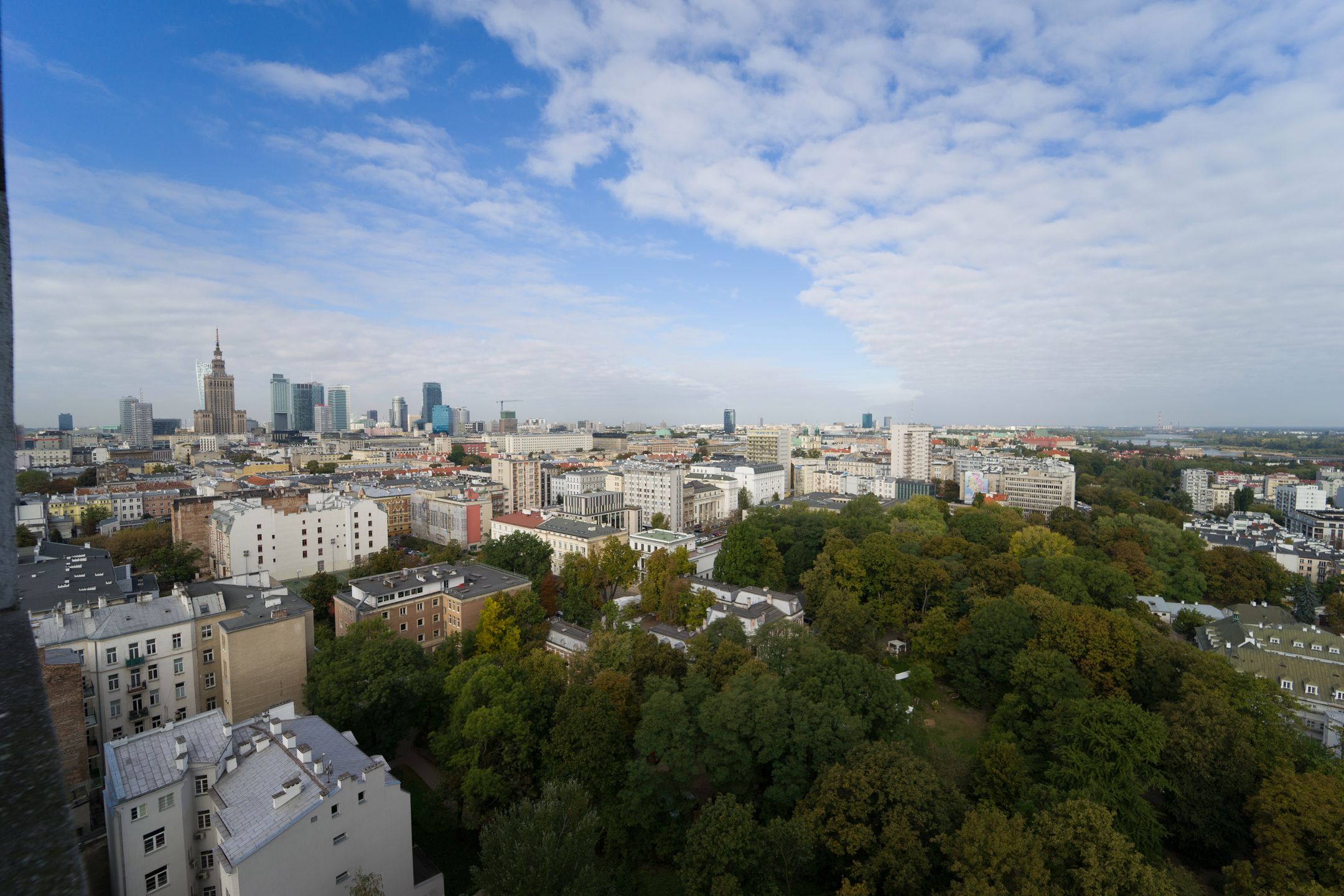 Samyang AF 14 mm f/2.8 FE - ultraszeroko, jasno i w przystępnej cenie [recenzja] 52