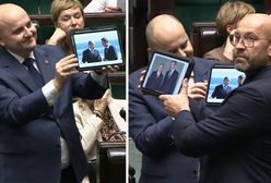 Poseł PiS sięgnął po tablet. Zareagował Hołownia