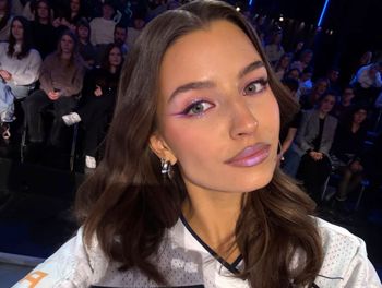 Zapomnij o czarnym eyelinerze. W tym roku rządzą kolory