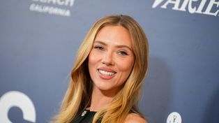 Już nie jest najbardziej dochodową aktorką świata. Śmieją się z jej męża w telewizji na żywo