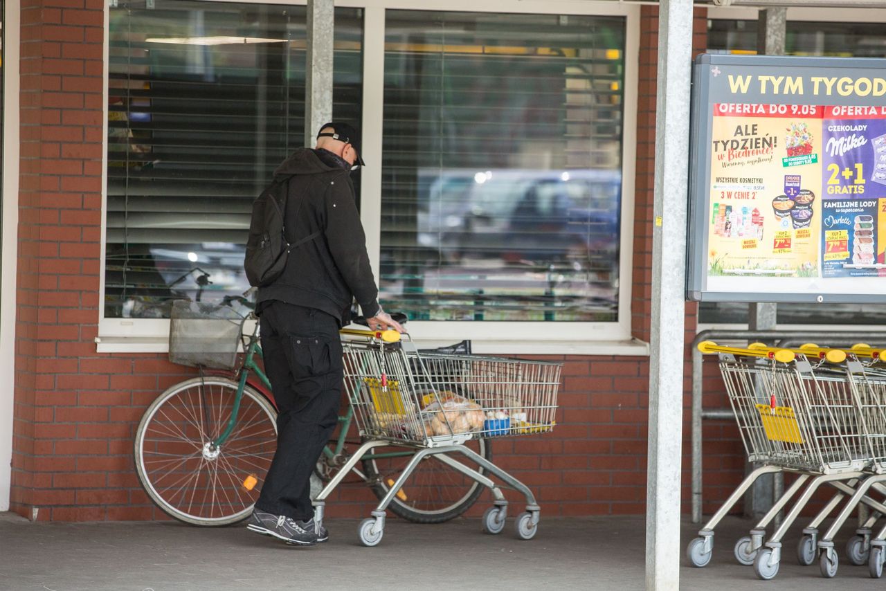 31 grudnia sklepy będą otwarte krócej. 1 stycznia będą zamknięte, bo tego dnia wypada dzień wolny od pracy