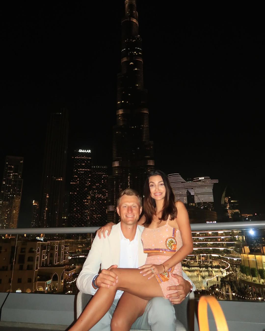 Adrian Meronk z narzeczoną