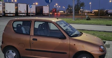 Miał 1,6 promila. Udawał, że go nie ma w samochodzie
