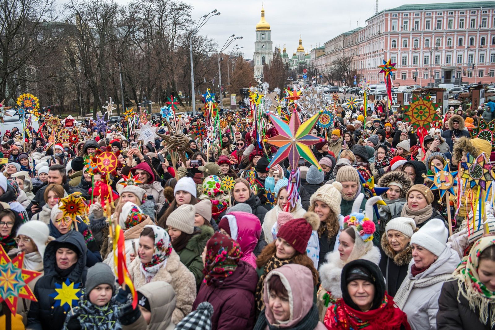Marsz z gwiazdami bożonarodzeniowymi w Kijowie