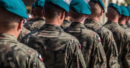 Miny znalezione obok IKEI. Jeden z majorów z zarzutami