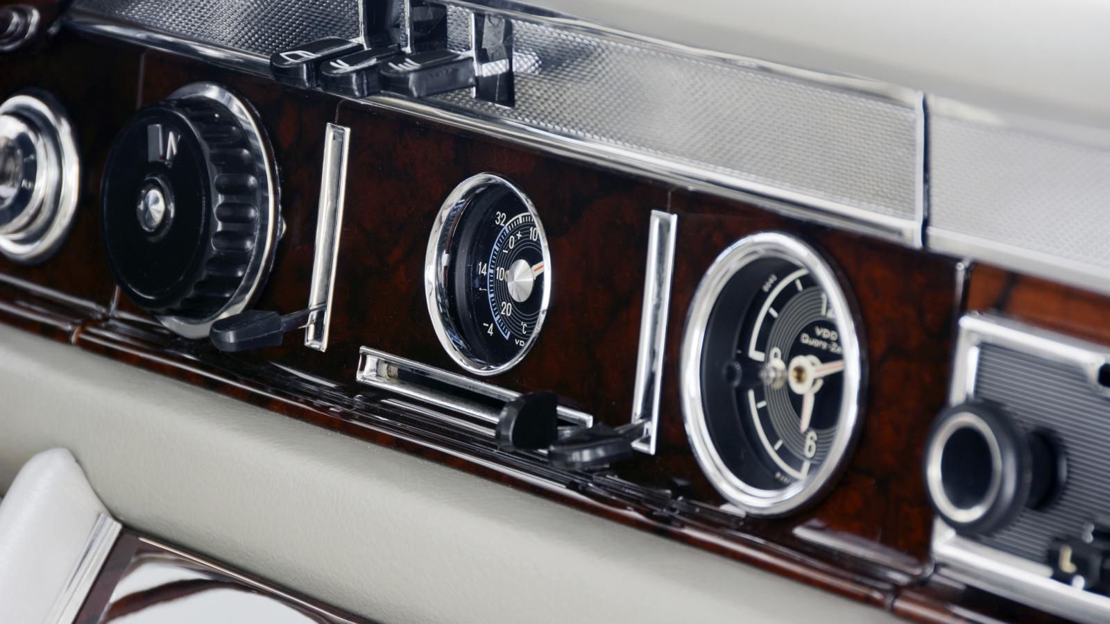 Mercedes-Benz S600 Pullman