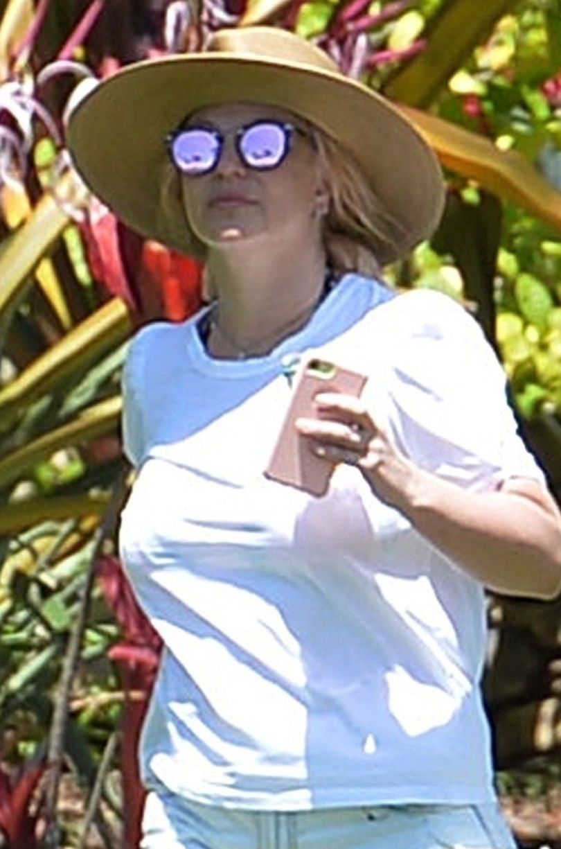Britney Spears relaksuje się na Hawajach w towarzystwie ukochanego