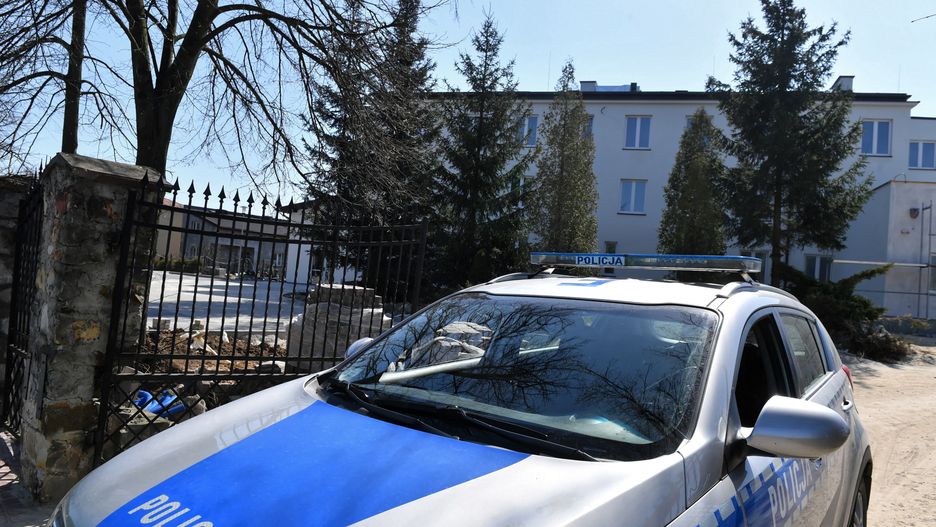 Warszawa. Pijana matka opiekowała się 7-letnim synem