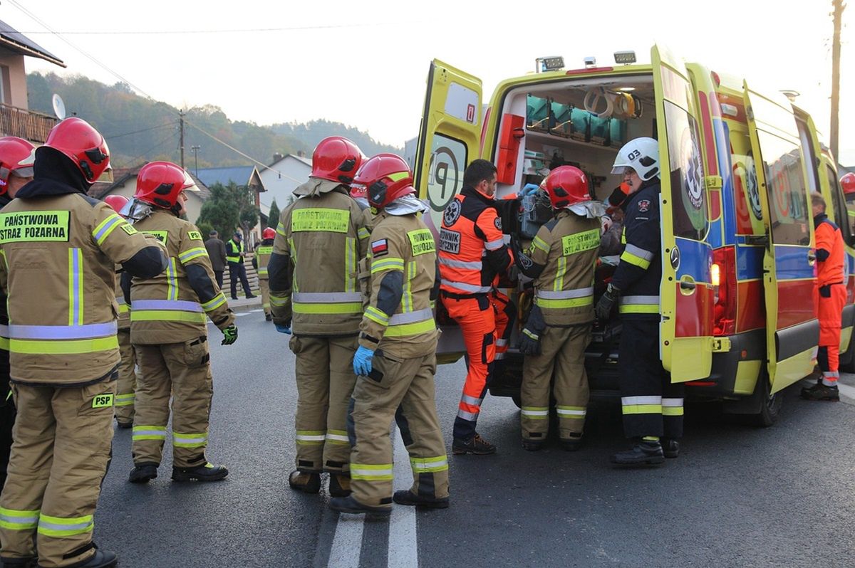 Dzieci bawiły się na trampolinach. Koszmarny wypadek 13-latki
