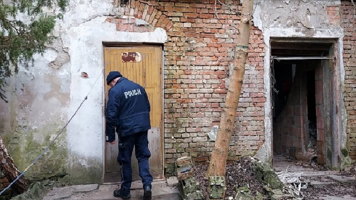Policjanci szukają potrzebujących
