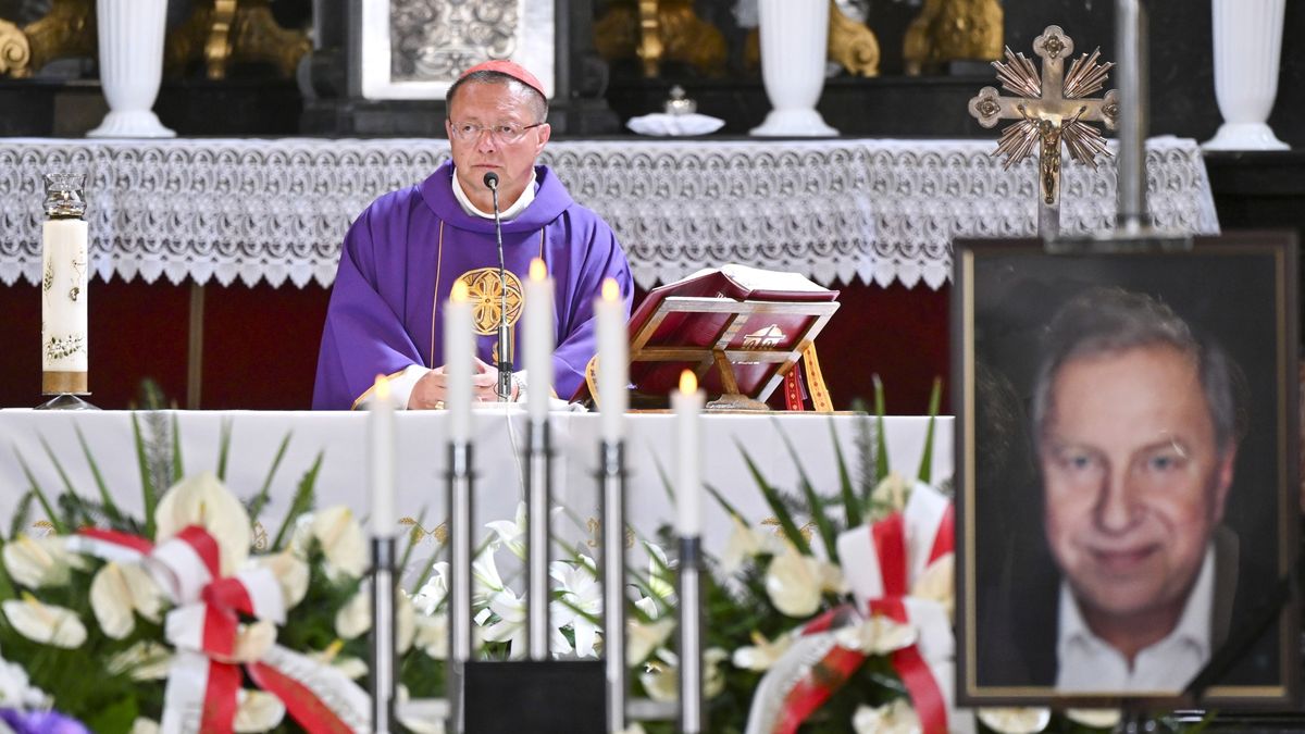 Kardynał Grzegorz Ryś zabrał głos na pogrzebie Jerzego Stuhra
