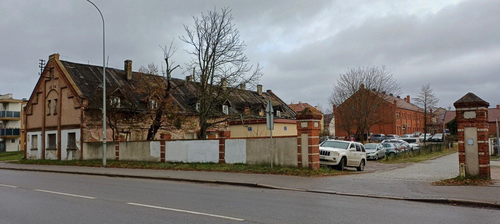 Budynek przy ul. Grunwaldzkiej 71 przejdzie rewitalizację i będzie pełnił funkcje społeczne